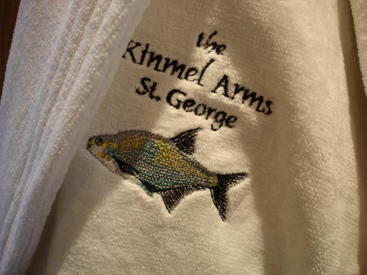 The Kinmel Arms Otel Abergele Dış mekan fotoğraf